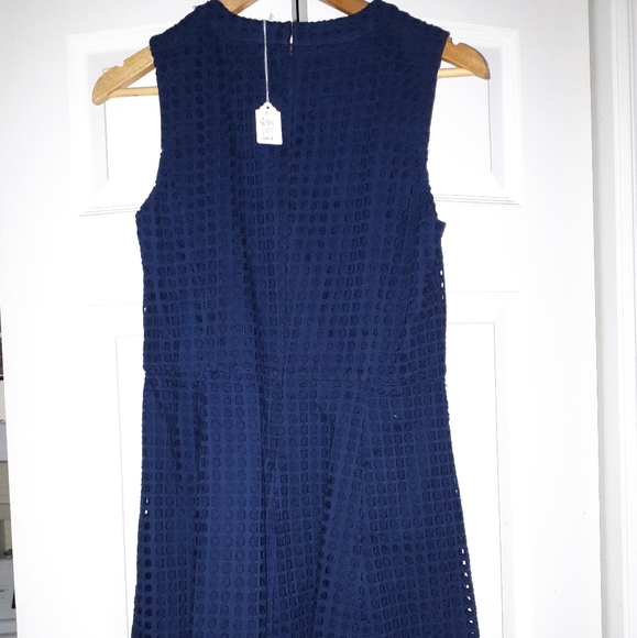 Dress - Picture 3 of 5